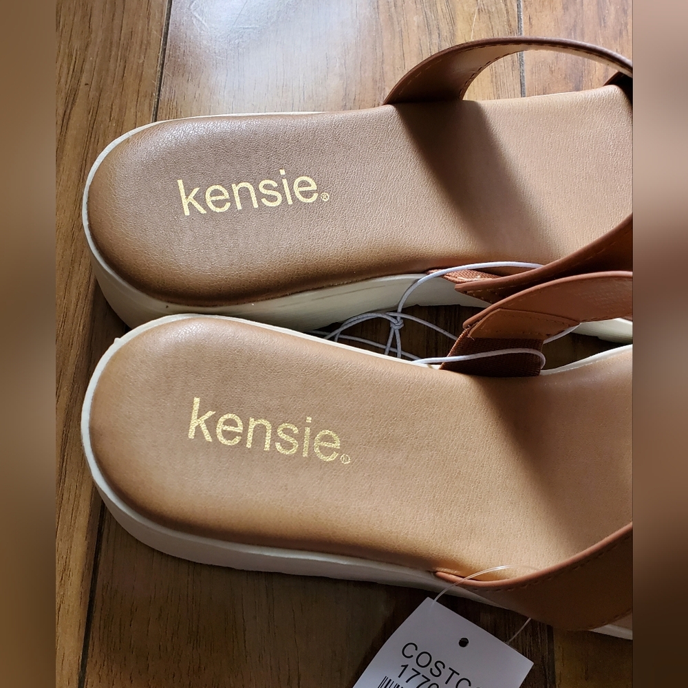 Sandal Bundle - Picture 2 of 14